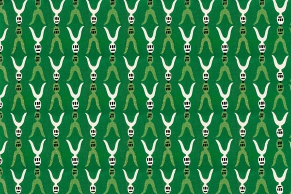 Wallpaper features a green background with repeated white silhouettes performing handstands, evoking Ukiyo-e art. Some figures are colored in shades of blue, red, and yellow to provide visual variety.