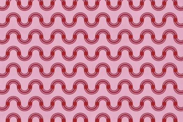 Light pink background, wavy lines, shades of red and pink, geometric design, Shibori Japanese textile technique, evenly spaced waves, serpentine visual effect.